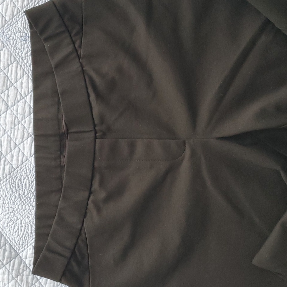 "J. JILL" PONTE SLIM LEG, Pull On PANT SIZE M, COLOR BLACK - Picture 5 of 12